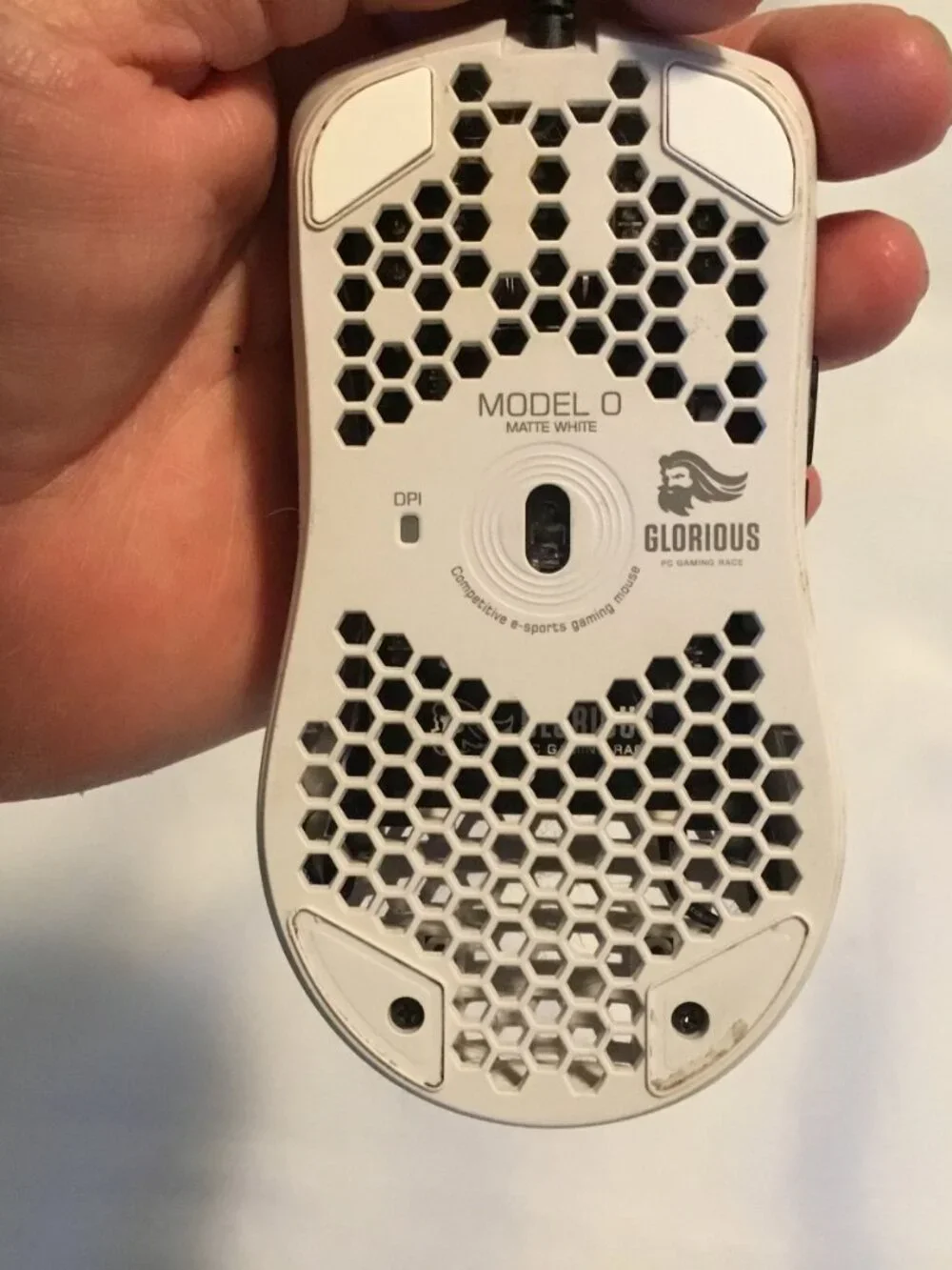 Glorious Model O2 Wired Gaming Mouse - Matte White See Video!